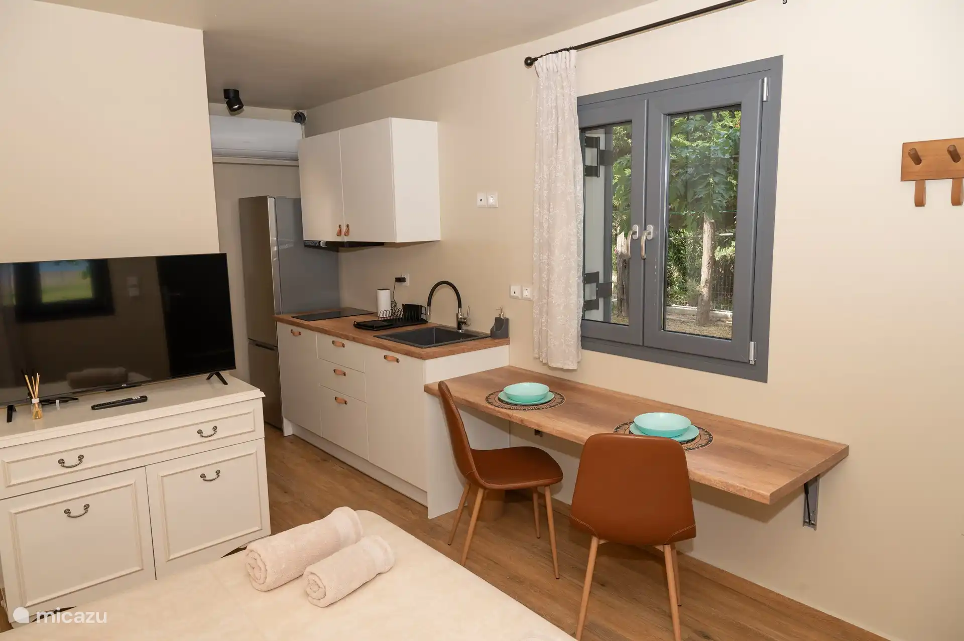 Fully equipped studio Danai garden view