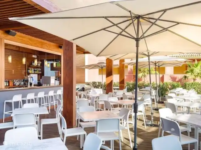 Location de Vacances Espagne, Andalousie, Islantilla, appartement - Casa Solina Le bar de la piscine où vous pouvez manger et boire entre 11 et 8