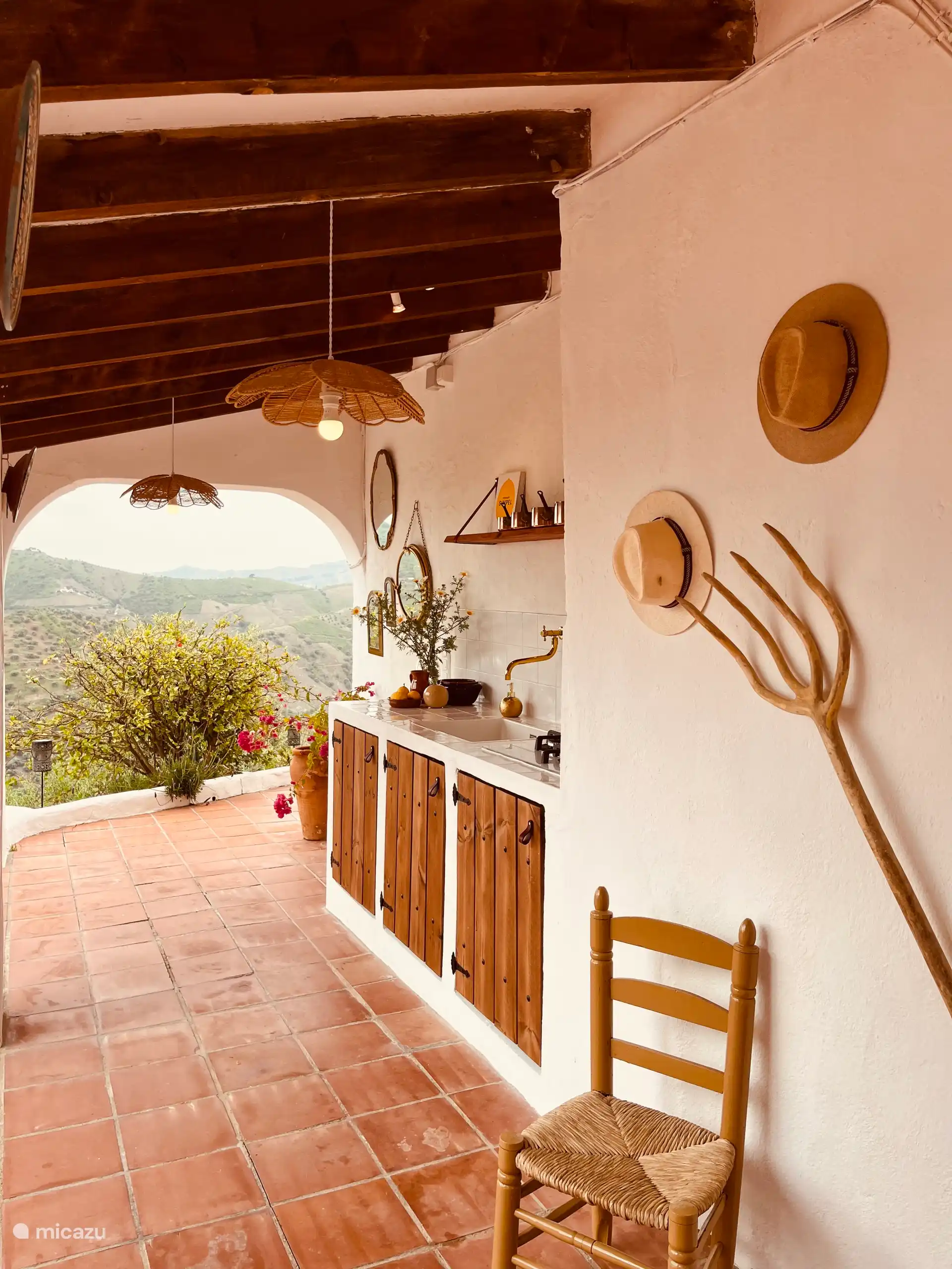 volledig uitgeruste buitenkeuken