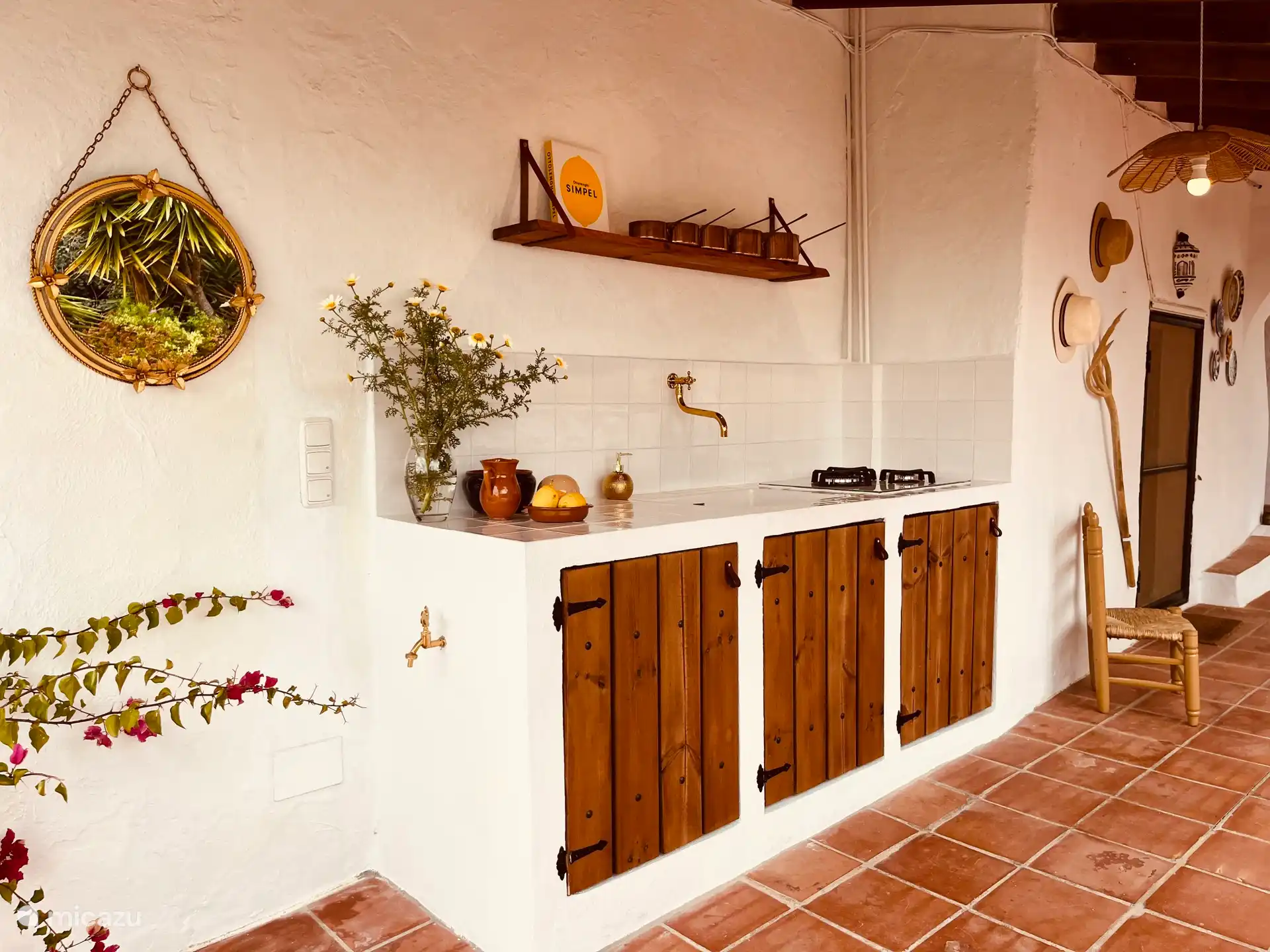 volledig uitgeruste buitenkeuken