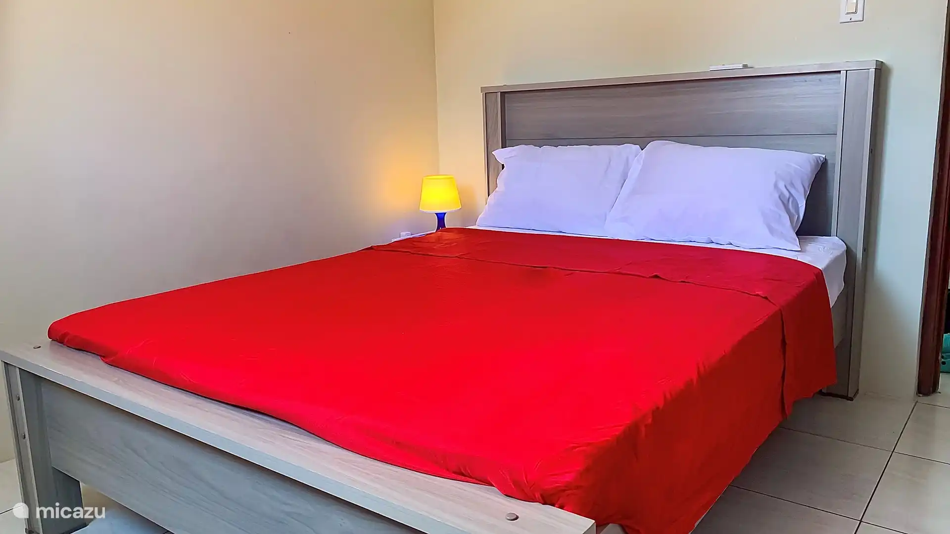 Top 5 Cura&#231;ao Style Red Apartment in Cura&#231;ao, Curacao-Middle, Julianadorp - Apartment