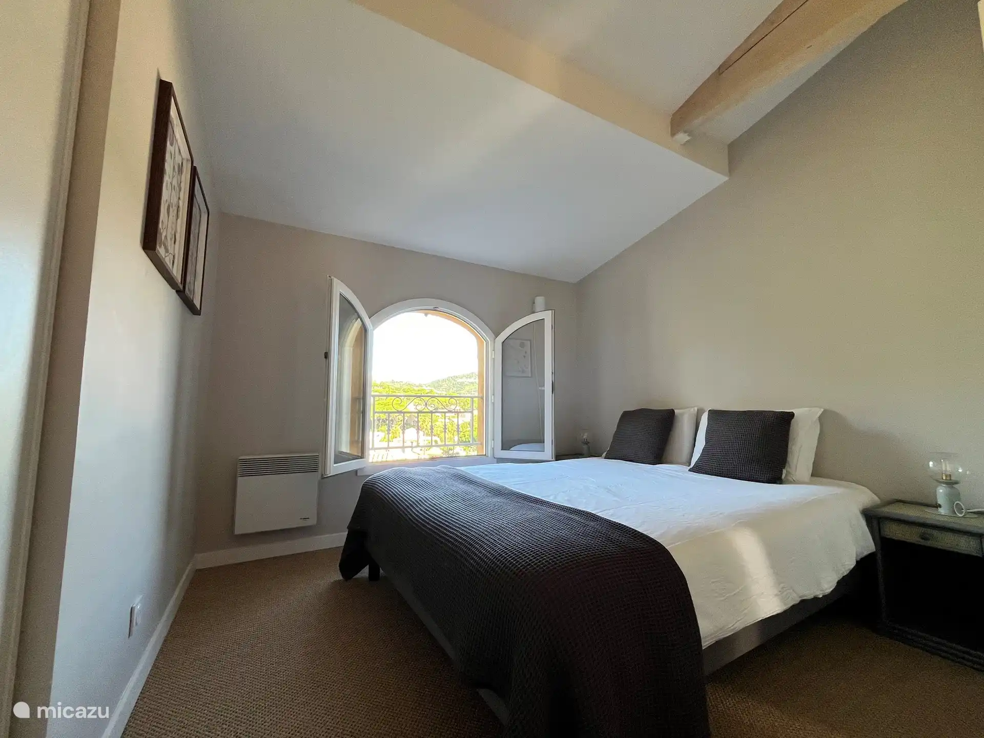 Chambre 4 à l’avant avec de belles vues