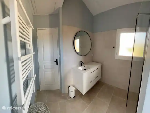 Villa Mont Cabasse en Francia, Costa Azul, Sainte-Maxime - villa Baño 1ª planta