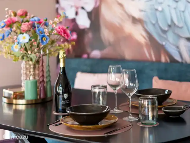 Royal Resort Cosy Cabin Deluxe huren in Nederland, Overijssel, Haarle - chalet Eethoek