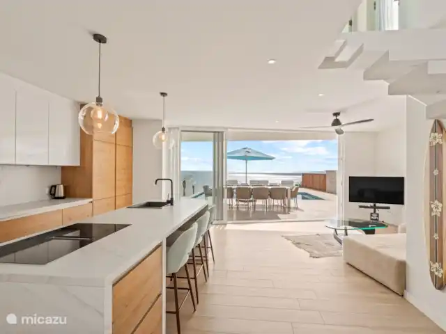 Villa en bord de mer, Lagun, Curaçao | Curaçao, Banda Abou (ouest), Lagun - villa Cuisine ouverte moderne et salon