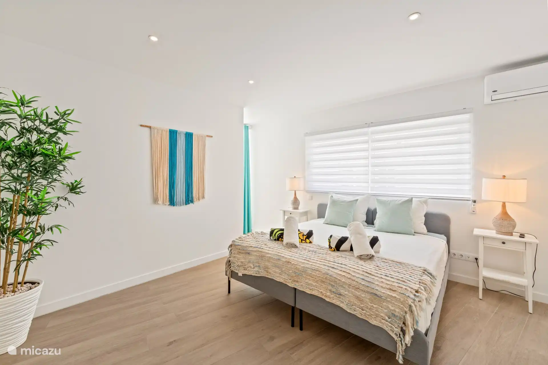 Schlafzimmer 2 mit Klimaanlage, Erdgeschoss