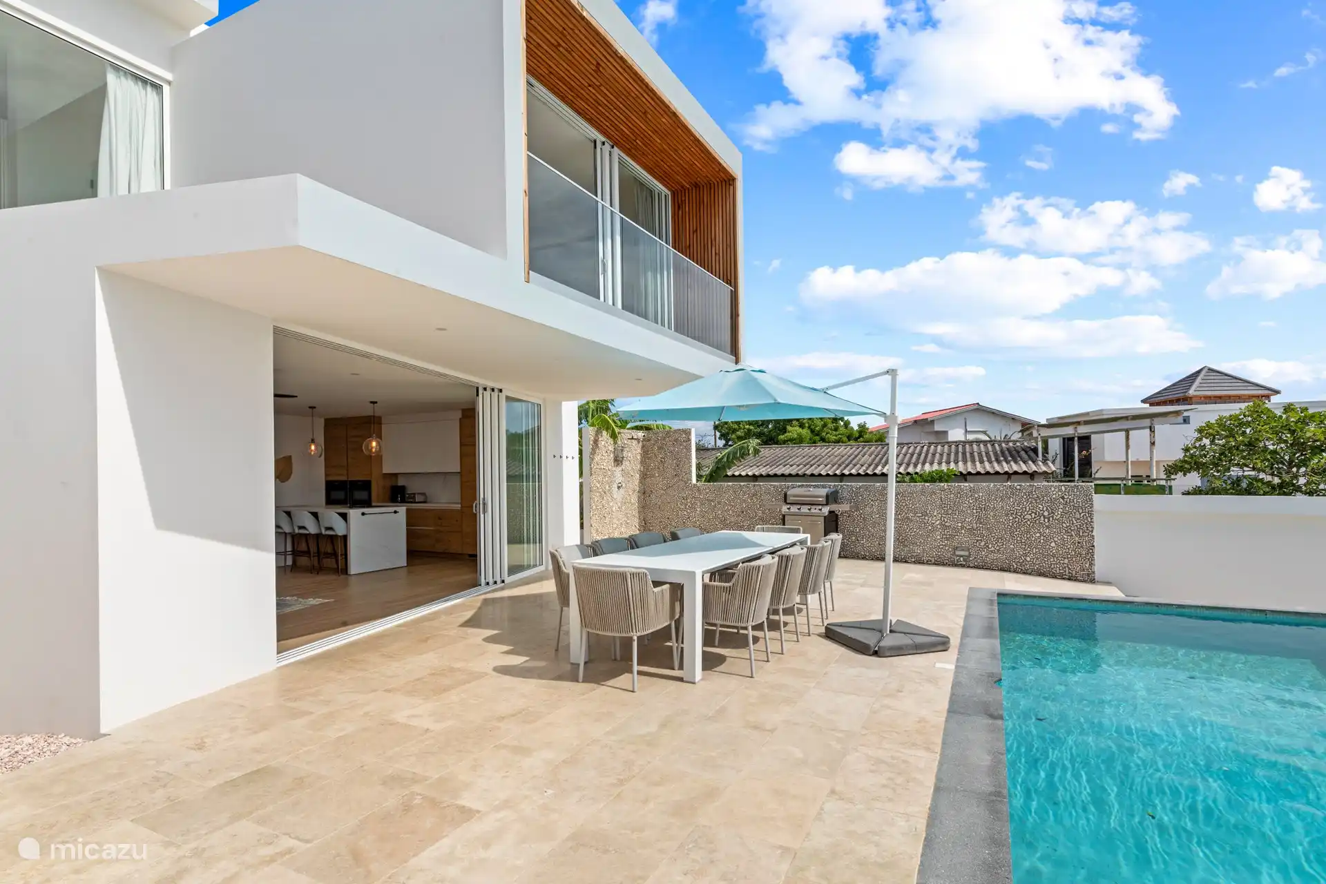 Wohnzimmer und Terrasse