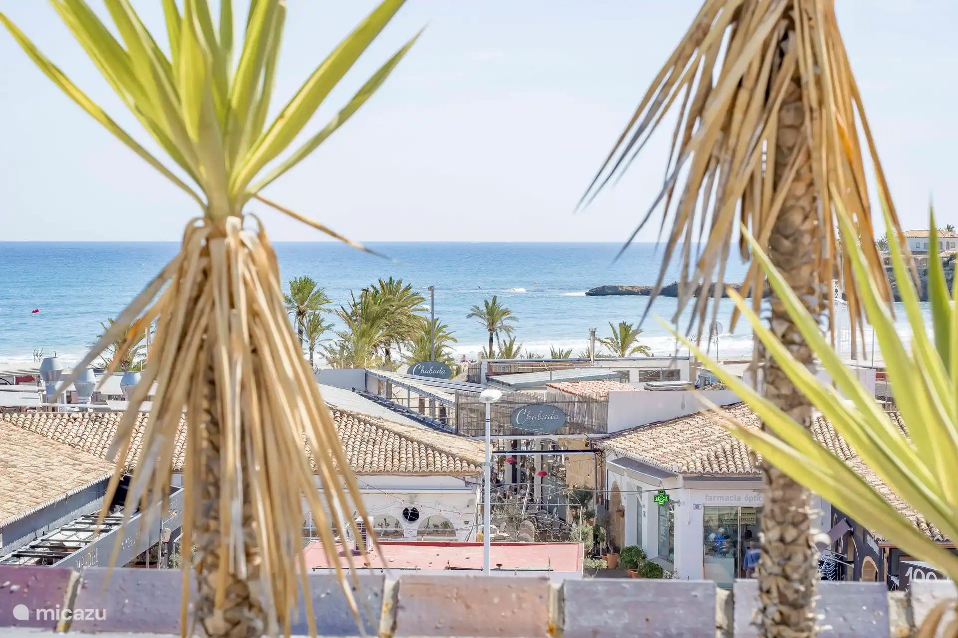 Genießen Sie den Boulevard und das Meer von Ihrer eigenen großen Dachterrasse aus. Appartement für 5 Personen