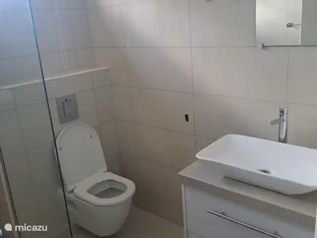 Casa di Magna Appartements - 56 | Curaçao, Banda Ariba (est), Montan'i Rei - appartement Salle de bain au rez-de-chaussée
