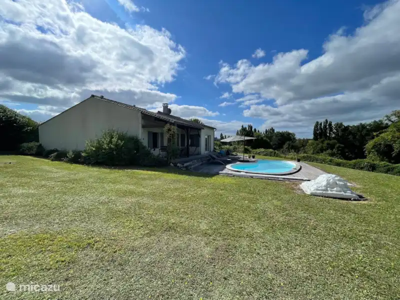 Le Chene - Le Grande Tourtre en Francia, Charente, Chalais (Charente) - Bungaló Le Chene - Le Grande Tourtre en Francia, Charente, Chalais (Charente) - Bungaló