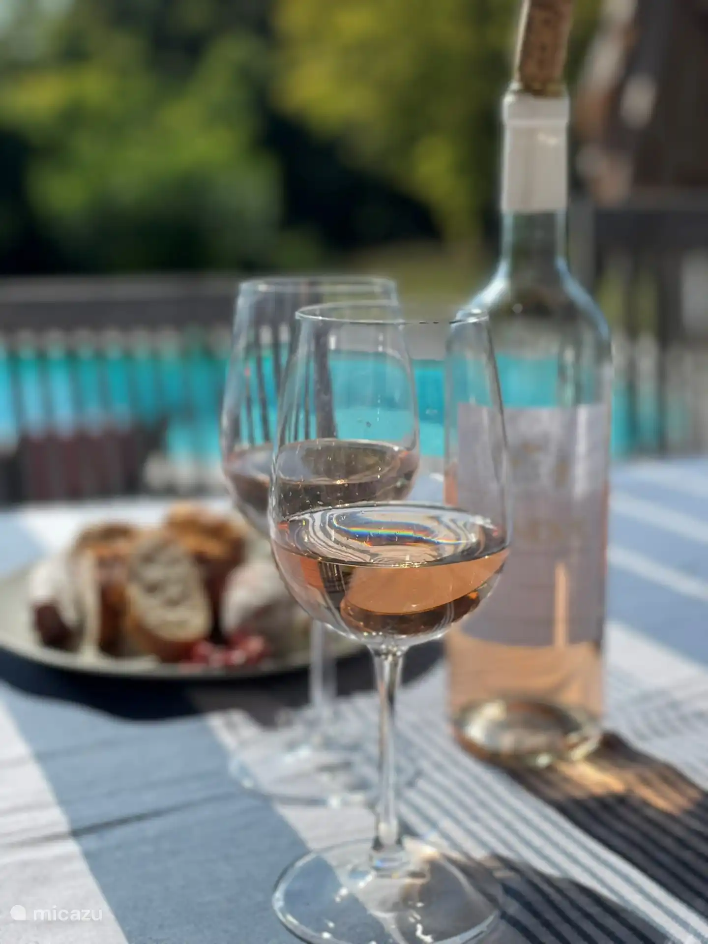 Un bon verre de rosé pour se rafraîchir