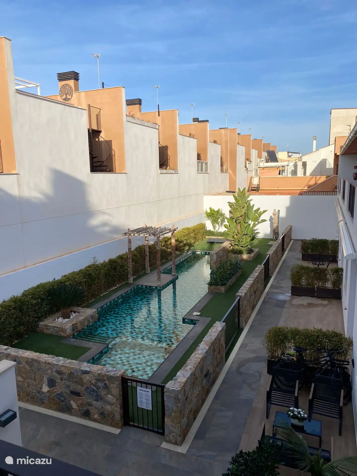 Gemeinschaftlicher Swimmingpool