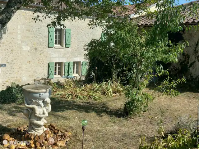 Location de Vacances France, Dordogne, Rudeau-Ladosse, gîte / cottage - La Pipistrelle Jardin