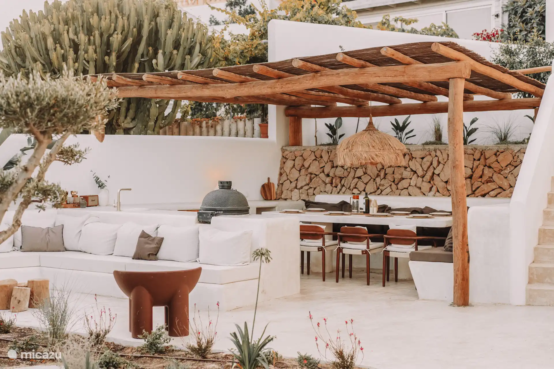 Grill und Lounge im Freien