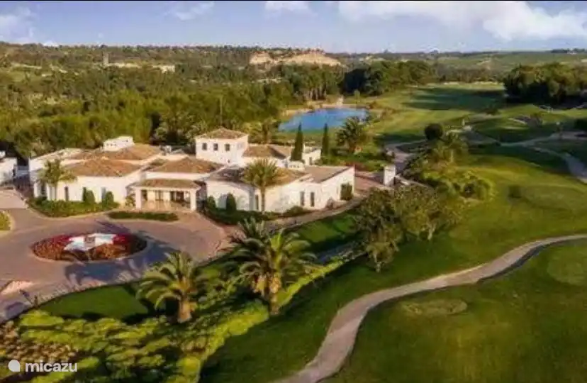 Clubhaus Las Colinas