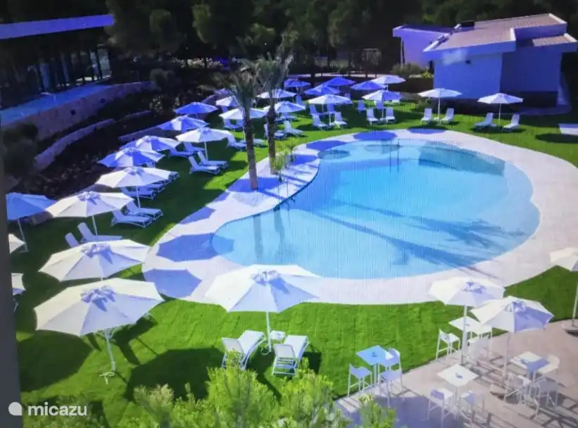 Schwimmbad im Schönheitszentrum