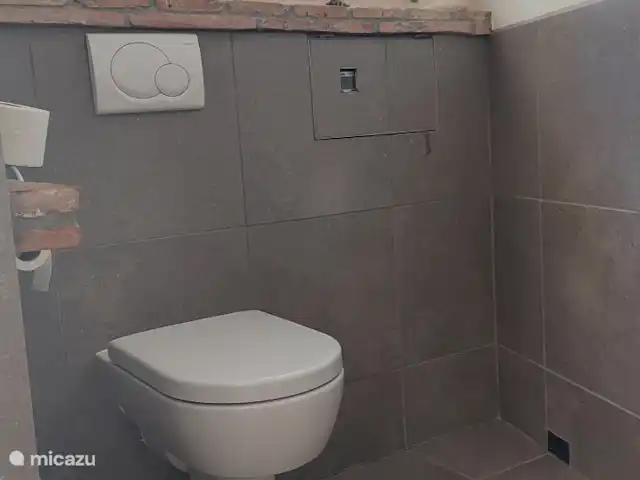 Location de Vacances Italie, Émilie-Romagne, Sogliano al Rubicone, appartement - Casa Calénc Piano terra WC d’accueil