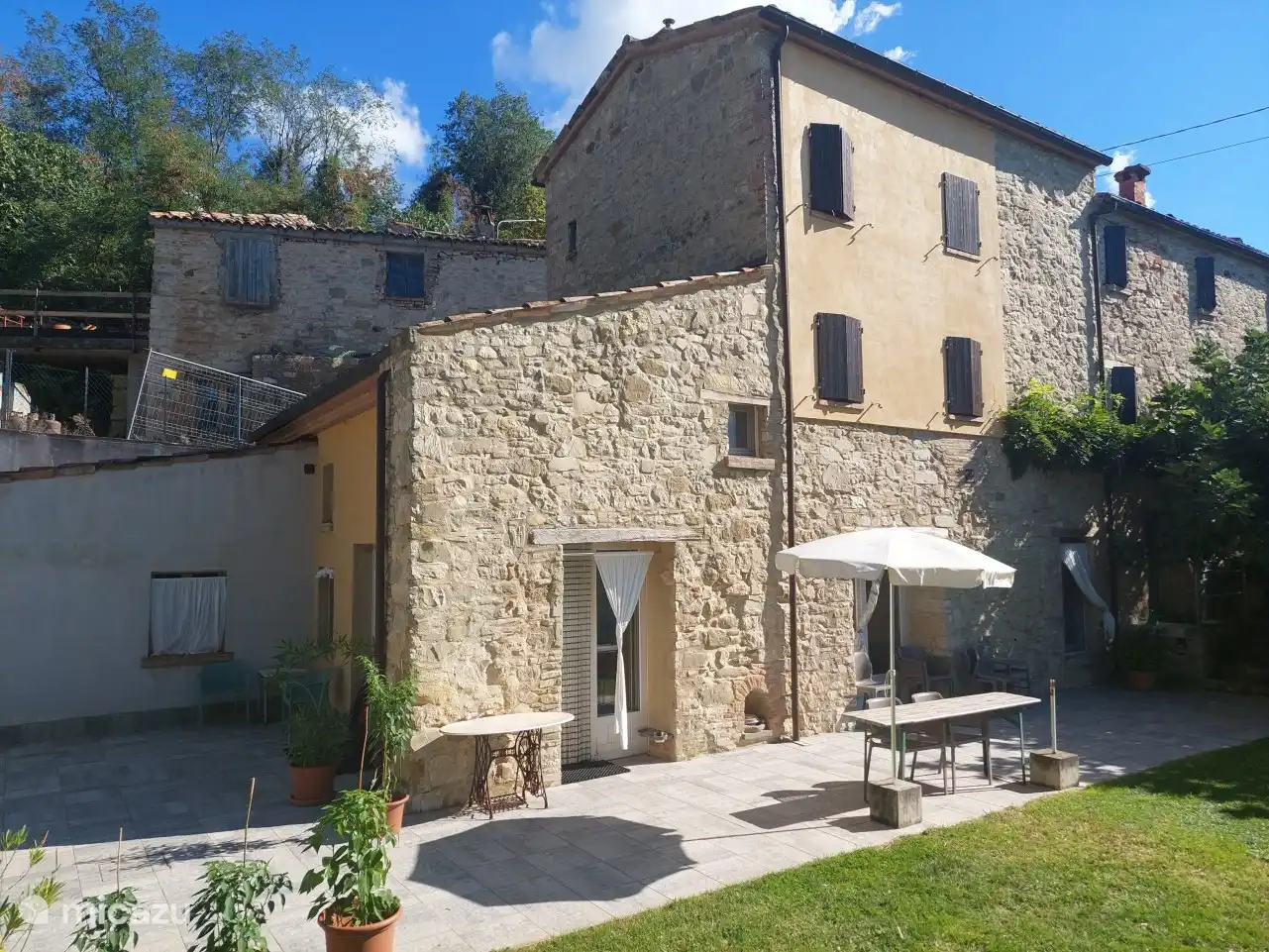 Entrée Casa Calénc piano terra