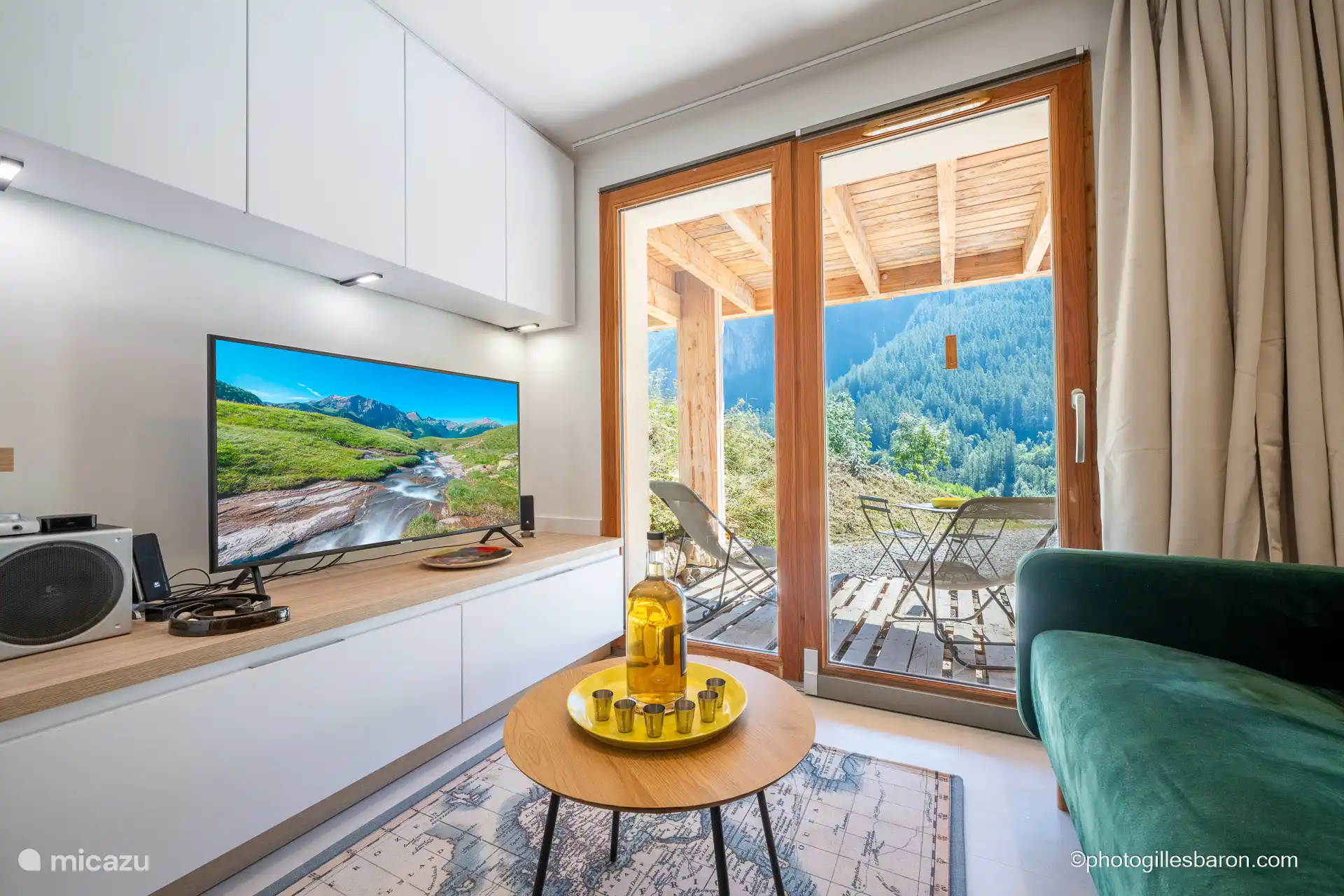 Wide-ranging Smart TV and Bluetooth music.