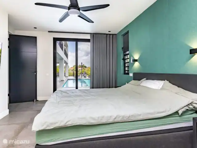 Casa Colibrí en Curazao, Banda Arriba (este), Jan Thiel - villa Dormitorio principal planta 1