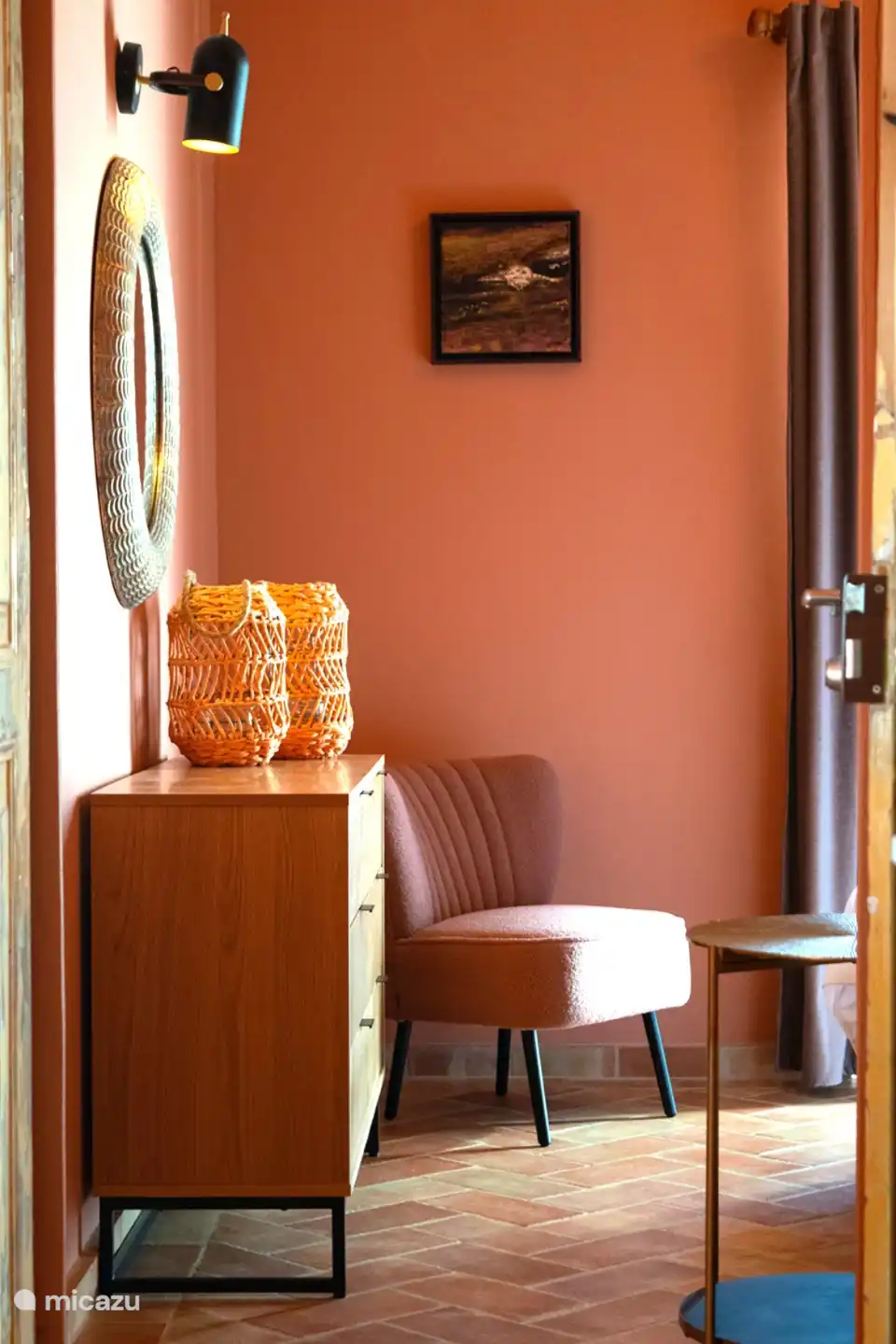 Grote slaapkamer met twee kasten