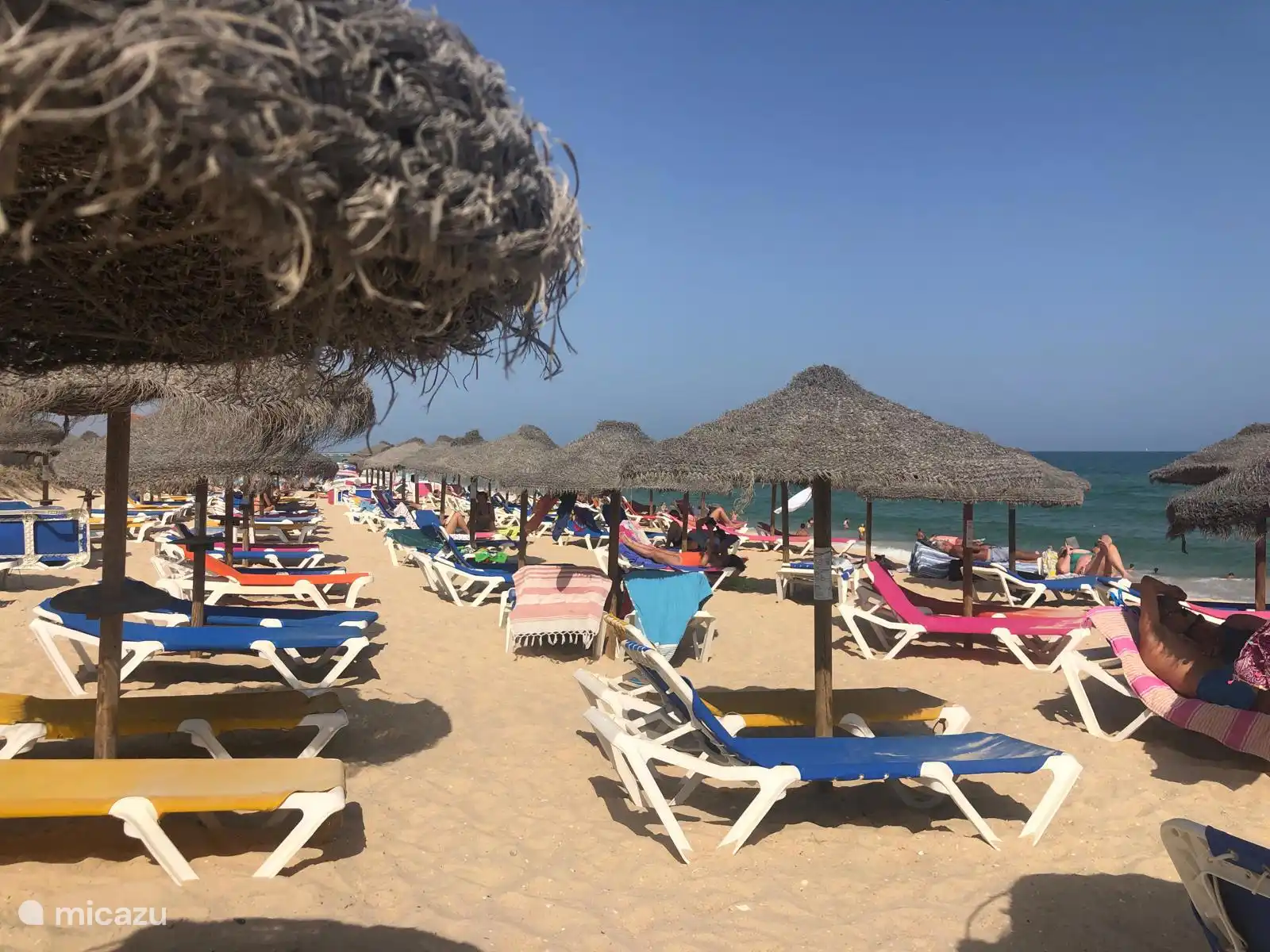 Strand aan de Atlantische Oceaan bij het vissersdorpje Fuseta wat 8 kilometer van ons Guesthouse ligt.