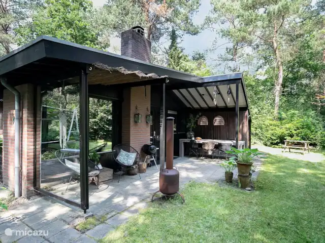 Chalet forestier atmosphérique | Pays-Bas, Overijssel, Giethmen - bungalow Arrière du chalet