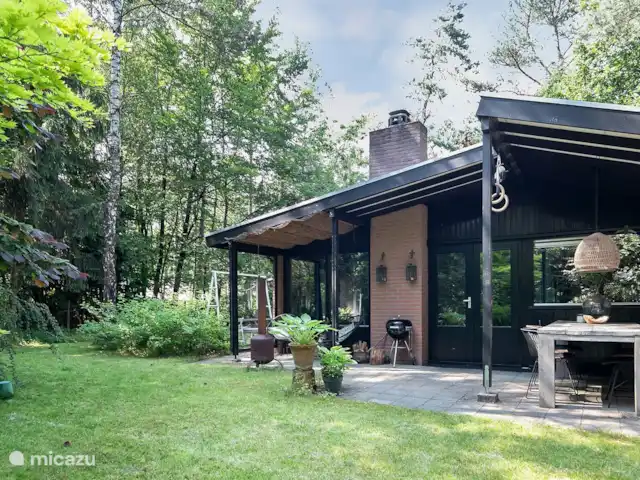 Chalet forestier atmosphérique | Pays-Bas, Overijssel, Giethmen - bungalow Porche couvert pour quand il pleut