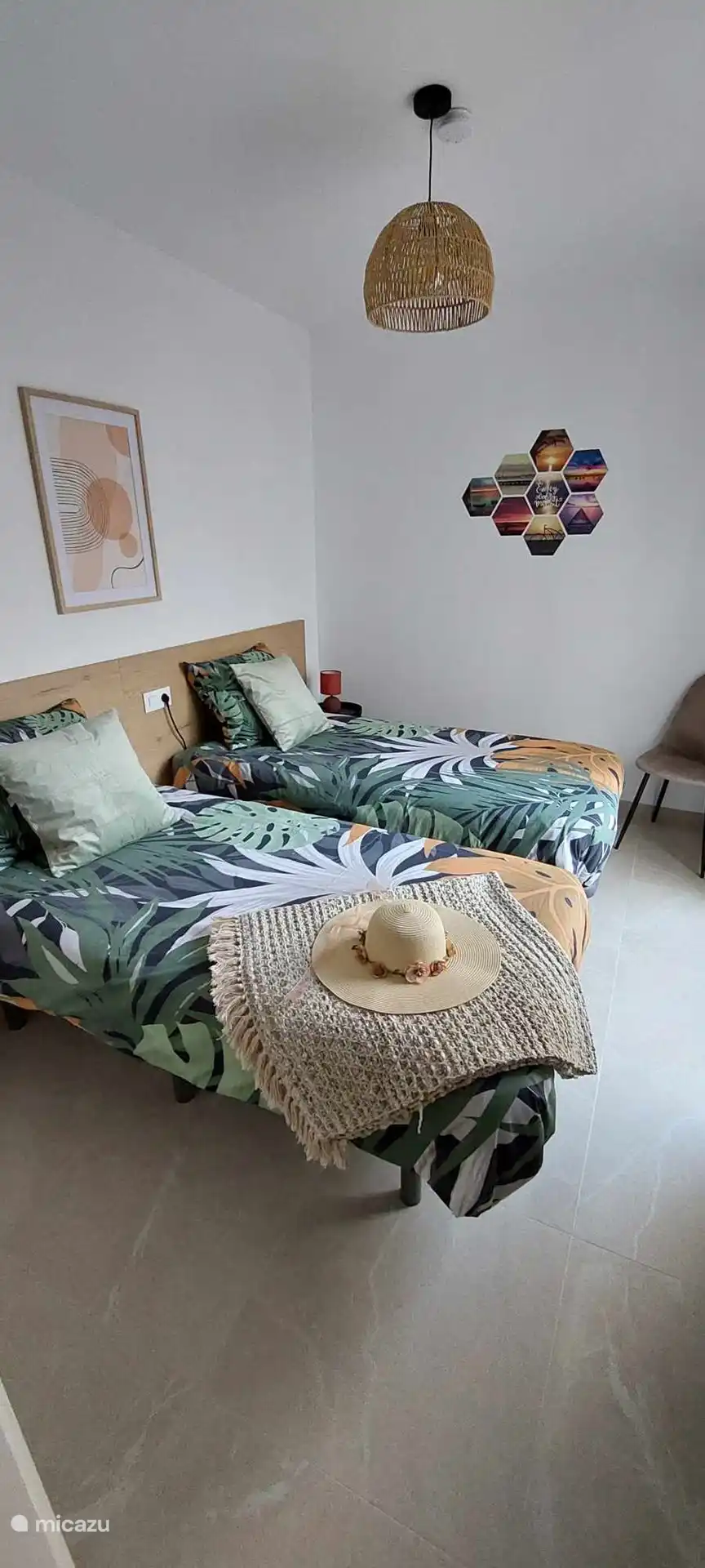 Sala 3
2 camas de 90 cm
