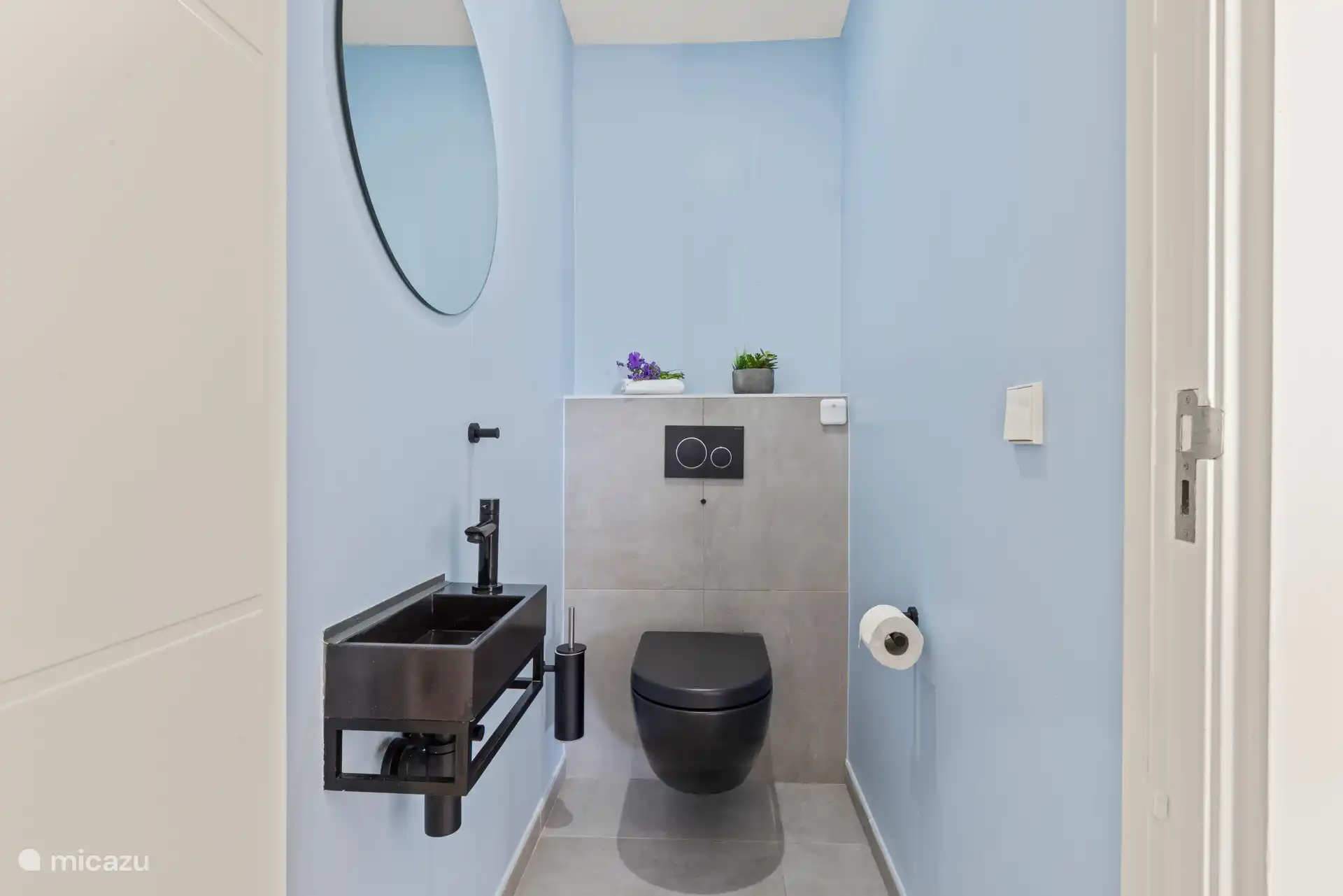 Apart toilet aanwezig.