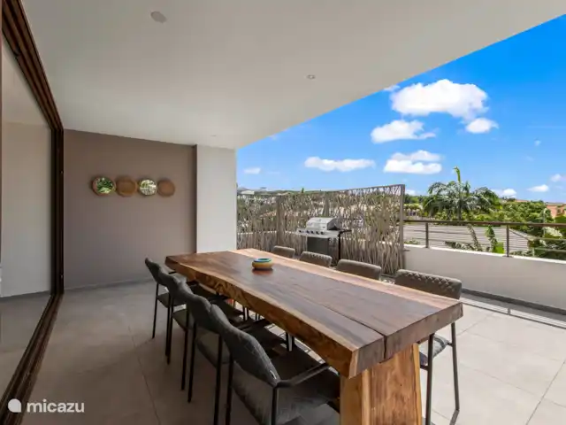 JSLX15 Appartement sur le toit dans le complexe | Curaçao, Banda Ariba (est), Jan Sofat - appartement Table à manger : belle salle à manger en plein air
