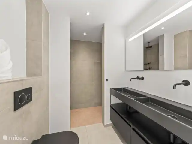 JSLX15 Appartement sur le toit dans le complexe | Curaçao, Banda Ariba (est), Jan Sofat - appartement Salle de bain dans la chambre 1 avec WC