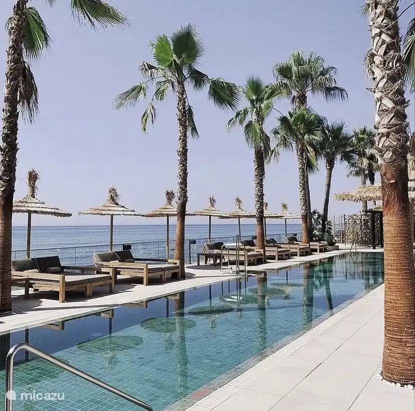 Plage populaire de Max à 7 minutes de route