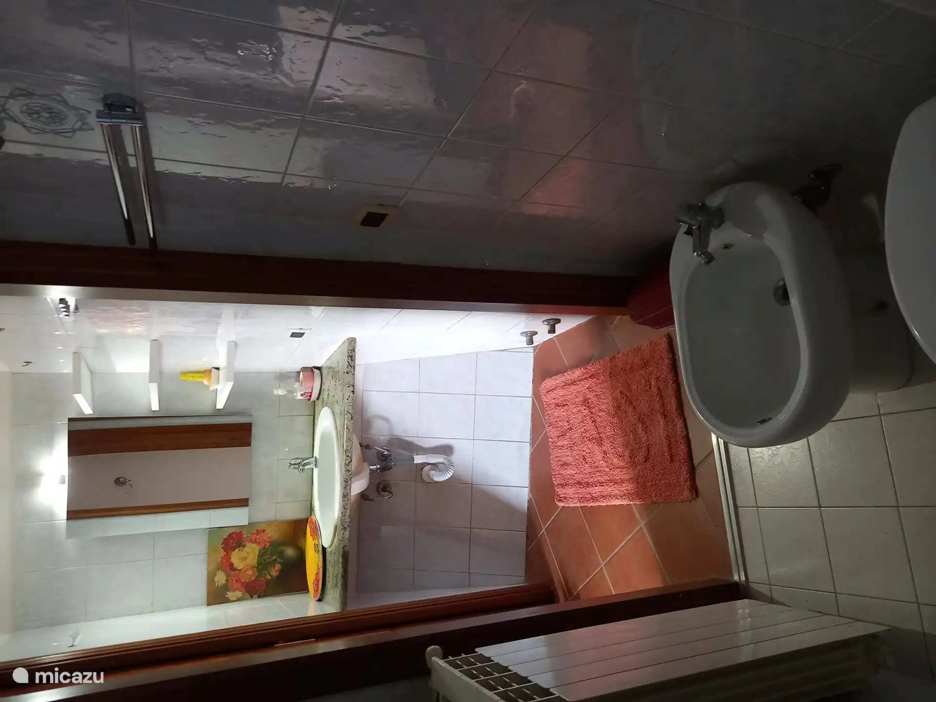 Bathroom washbasin with accessories