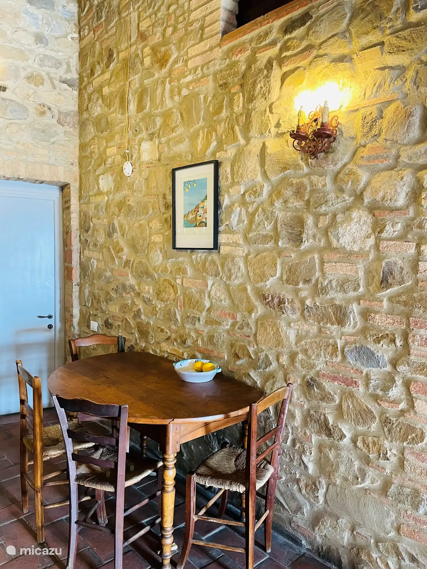 Gemeinsames Essen in der Küche