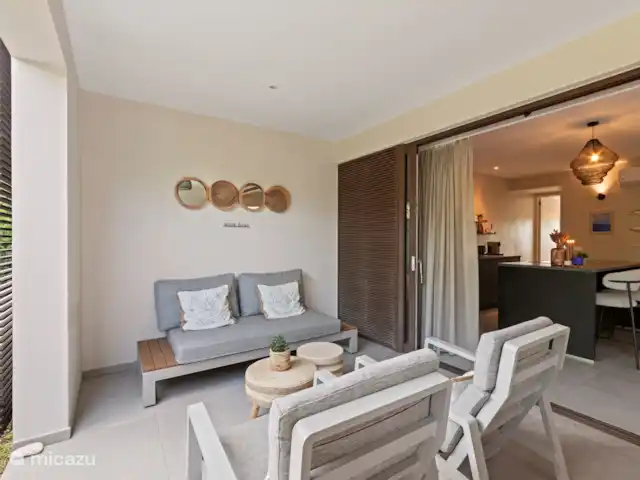 Jan Sofat LUX A12, rez-de-chaussée | Curaçao, Banda Ariba (est), Jan Sofat - appartement Charmant salon extérieur