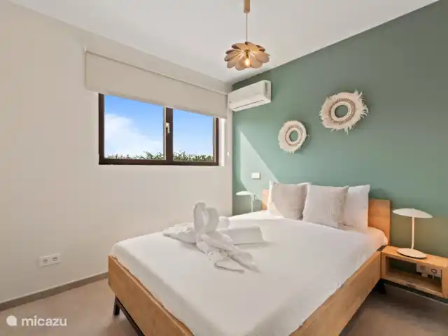 Jan Sofat LUX A12, rez-de-chaussée | Curaçao, Banda Ariba (est), Jan Sofat - appartement Chambre 2 avec lit double et climatisation