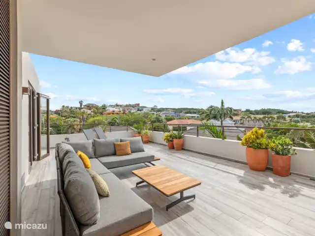 JSA11 Appartement sur le toit du complexe  | Curaçao, Banda Ariba (est), Jan Sofat - appartement Toit avec un joli salon et une vue magnifique