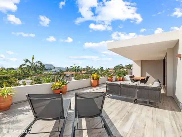 JSA11 Appartement sur le toit du complexe  | Curaçao, Banda Ariba (est), Jan Sofat - appartement Toit avec un joli salon et une vue magnifique