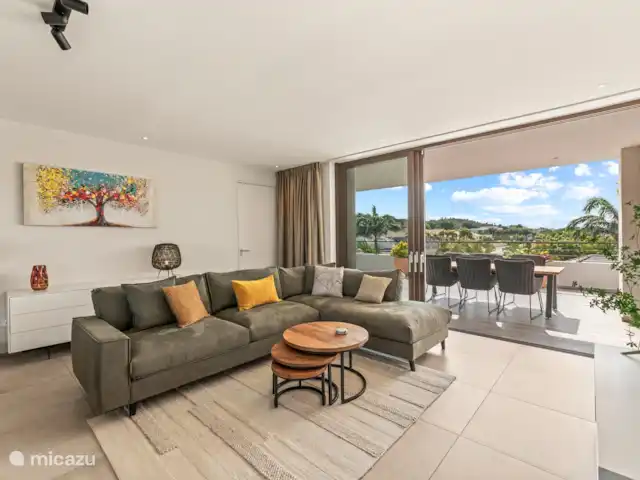 JSA11 Appartement sur le toit du complexe  | Curaçao, Banda Ariba (est), Jan Sofat - appartement Salon avec accès au toit