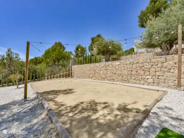 Villa Lujo en España, Costa Blanca, Benissa - villa El patio oficial de la Jeu de Boules está equipado con iluminación.