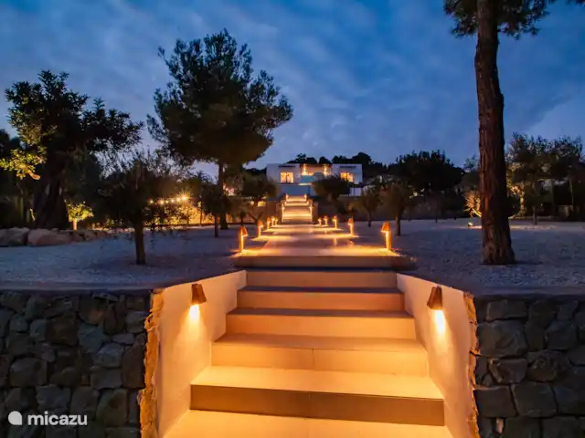 Villa Lujo en España, Costa Blanca, Benissa - villa Hermosa vista desde el campo de golf por la noche.