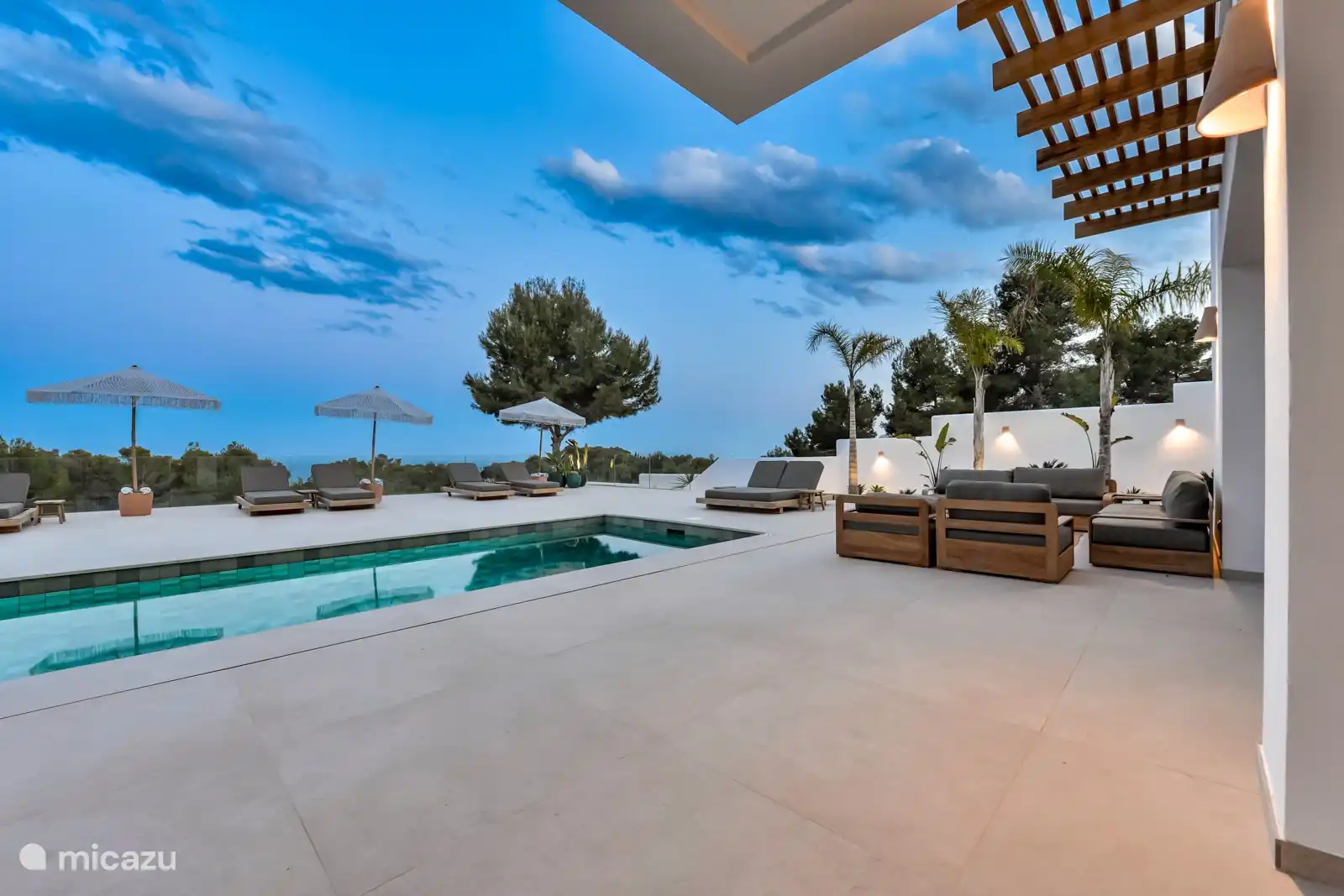 Blick über die Terrasse.