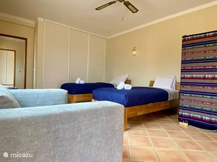 De nuevo dormitorio grande 