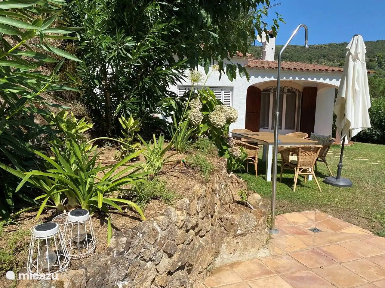 Garden with outdoor shower