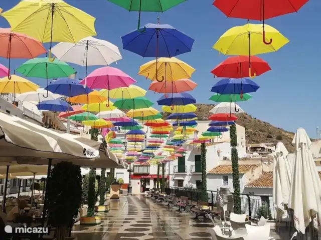 Location de Vacances Espagne, Costa del Sol, Torrox, appartement - Oasis vue mer La place dans le vieux village de Torrox.