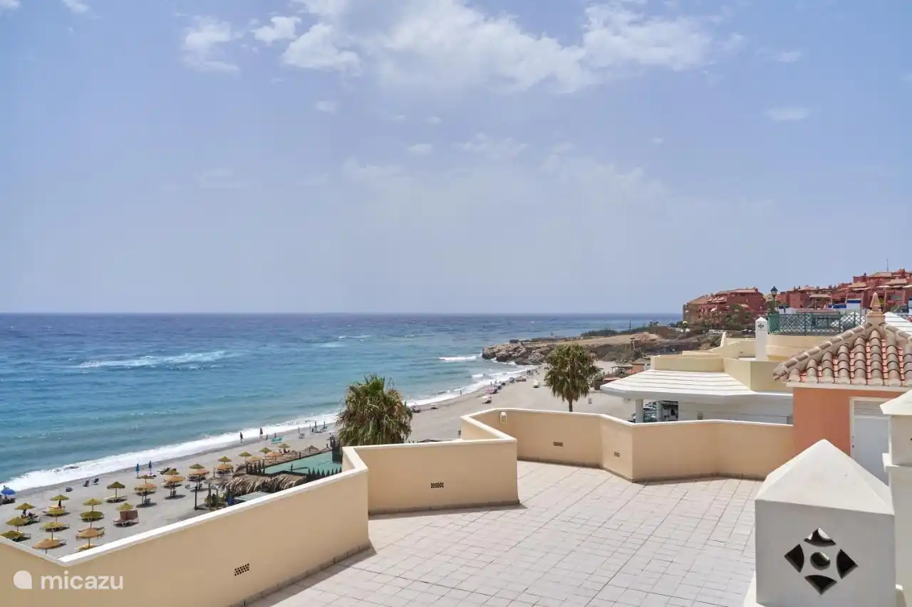 Vue depuis la terrasse commune sur le toit.