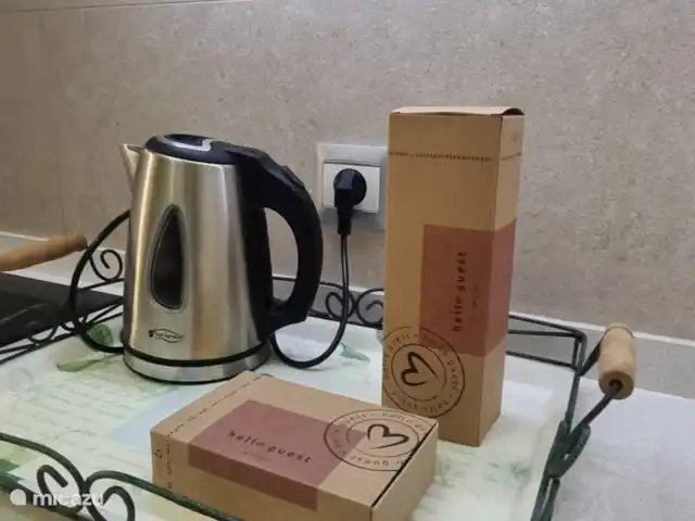 Location de Vacances Espagne, Costa del Sol, Torrox, appartement - Oasis vue mer Commencer l’emballage thé Cappuccino, biscuits et limonade.