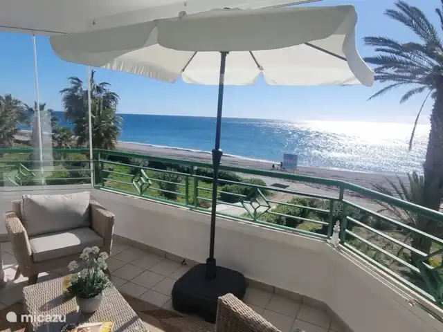 Location de Vacances Espagne, Costa del Sol, Torrox, appartement - Oasis vue mer Grande terrasse avec vue sur la mer.