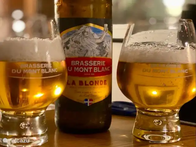 Chalet-lesPraz en Francia, Alta Saboya, Chamonix - chalet para los amantes de la cerveza, la cerveza Mt Blanc es deliciosa y viene en diferentes sabores